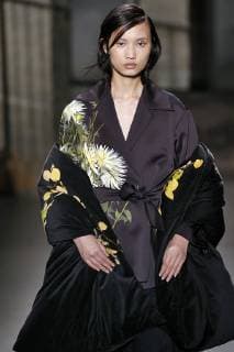Paris Fashion Week. Defile PAP Automne-Hiver 2019 2020. DRIES VAN NOTEN. Dries Van Noten, Womenswear Autumn-Winter 2019, Milan, Italy Editorial use only Copyright: xGuyxMarineaux STAR_235840_046