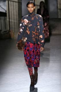 Paris Fashion Week. Defile PAP Automne-Hiver 2019 2020. DRIES VAN NOTEN. Dries Van Noten, Womenswear Autumn-Winter 2019, Milan, Italy Editorial use only Copyright: xGuyxMarineaux STAR_235840_048