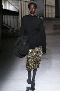 Paris Fashion Week. Defile PAP Automne-Hiver 2019 2020. DRIES VAN NOTEN. Dries Van Noten, Womenswear Autumn-Winter 2019, Milan, Italy Editorial use only Copyright: xGuyxMarineaux STAR_235840_071