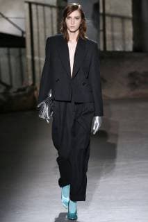 Paris Fashion Week. Defile PAP Automne-Hiver 2019 2020. DRIES VAN NOTEN. Dries Van Noten, Womenswear Autumn-Winter 2019, Milan, Italy Editorial use only Copyright: xGuyxMarineaux STAR_235840_078