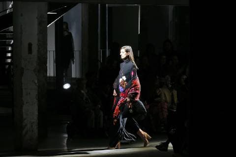 Paris Fashion Week. Defile PAP Automne-Hiver 2019 2020. DRIES VAN NOTEN. Dries Van Noten, Womenswear Autumn-Winter 2019, Milan, Italy Editorial use only Copyright: xGuyxMarineaux STAR_235840_084