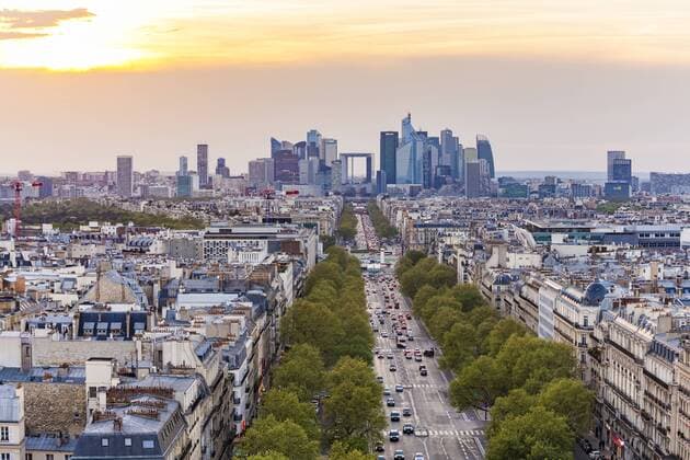 France, Paris, cityscape with Avenue de la Grande Armee and La Defense  WDF04884