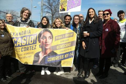 Berühmte Feministinnen, Alexandria Ocasio-Cortez News Bilder des Tages March 3, 2019 - New York, NY, USA - March 3, 2019 - Alexandria Ocasio-Cortez, AOC - attended the St Pat s For All Parade in Sunnyside Queens. Her supporters marched with her. New York USA - ZUMAh16_ 20190303_zaf_h16_014 Copyright: xDanxHerrickx