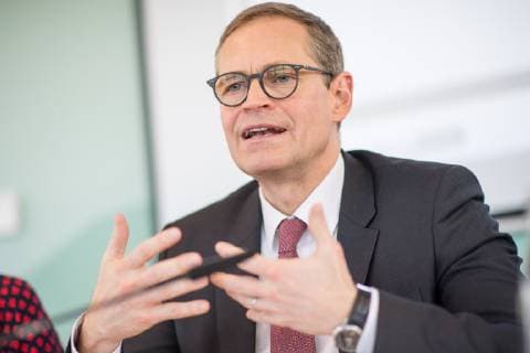 Politik Berlin PK Rot-Rot-Gruen Pressekonferenz des Regierenden Buergermeisters, Michael Mueller (SPD) und der Buergermeisterin Ramona Pop (Buendnis 90 Die Gruenen) sowie dem Buergermeister Dr. Klaus Lederer (Linkspartei) zum Thema Zweieinhalb Jahre Rot-Rot-Gruen . Im Bild: Michael Mueller. 5.3.2019, Berlin *** Politics Berlin PK Red Red Greens Press conference of Mayor Michael Mueller SPD and Mayor Ramona Pop Buendnis 90 The Greens and Mayor Dr Klaus Lederer Left Party on the topic Two and a half years Red Greens In picture Michael Mueller 5 3 2019 Berlin