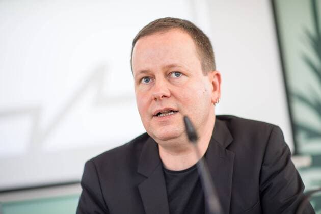 Politik Berlin PK Rot-Rot-Gruen Pressekonferenz des Regierenden Buergermeisters, Michael Mueller (SPD) und der Buergermeisterin Ramona Pop (Buendnis 90 Die Gruenen) sowie dem Buergermeister Dr. Klaus Lederer (Linkspartei) zum Thema Zweieinhalb Jahre Rot-Rot-Gruen . Im Bild: Klaus Lederer. 5.3.2019, Berlin *** Politics Berlin PK Red Red Greens Press conference of Mayor Michael Mueller SPD and Mayor Ramona Pop Buendnis 90 The Greens and Mayor Dr Klaus Lederer Left Party on the topic Two and a half years Red Greens In picture Klaus Lederer 5 3 2019 Berlin