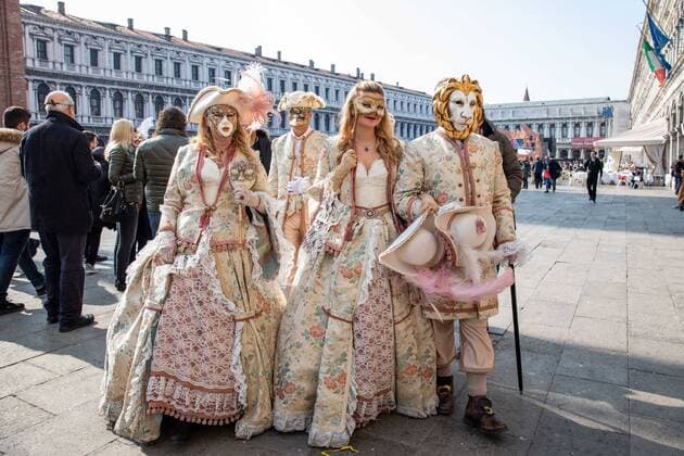 Masqued revellers wearing a period costume take part in the Venice Carnival in Venice, Italy, on March 1st, 2019  Copyright: xChristophexMorinx