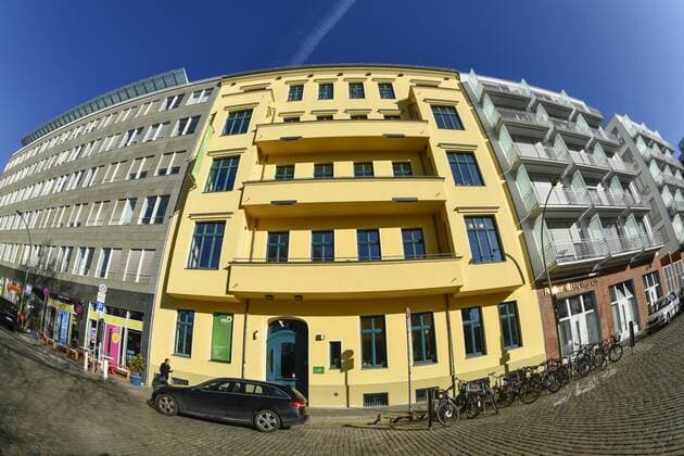 BUENDNIS 90 DIE GRUENEN, Bundesgeschäftsstelle, Platz vor dem Neuen Tor, Mitte, Berlin, Deutschland