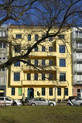 BUENDNIS 90 DIE GRUENEN, Bundesgeschäftsstelle, Platz vor dem Neuen Tor, Mitte, Berlin, Deutschland