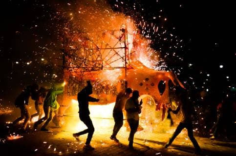 March 8, 2019 - March 08, 2019. Tultepec, State of Mexico. Every 8th of March, in the Mexican municipality of Tultepec, State of Mexico, celebrates the traditional burning of pyrotechnic bulls in honor of the patron saint of pyrotechnics, San Juan de Dios. ..PHOTO: OMAR LOPEZ - ZUMAl109 20190308_zap_l109_002 Copyright: xOmarxLopezx