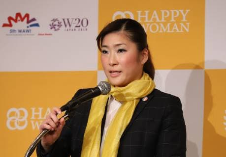 March 8, 2019, Tokyo, Japan - Japanese beauty treatment salon operator Vieris president Maiko Saeki delivers a speech as she receives the Happy Woman Award 2019 for SDGs on the International Women s Day in Tokyo on Friday, March 8, 2019. Five women were awarded as they contributed to the promotion of gender equality and UN s SDGs.  (98742903)