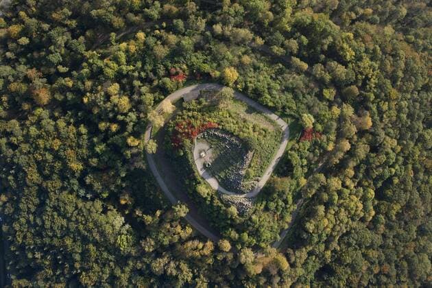 View from above Birkenkopf, Schuttberg hill surrounded by trees, Stuttgart, Baden-Wuerttemberg, Germ  Copyright: StephanxZirwes fStopImages1764030