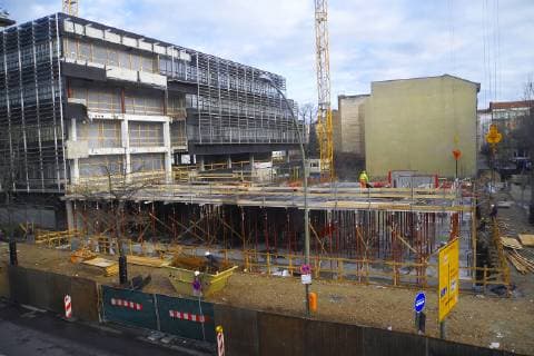 Baustelle fuer die Sony Music-Zentrale in Schoeneberg an der Buelowstrasse Ecke Steinmetzstrasse (nach Abriss ehemals Commerzbank-Gebaeude) . Die Zentrale kommt von Muenchen nach Berlin.