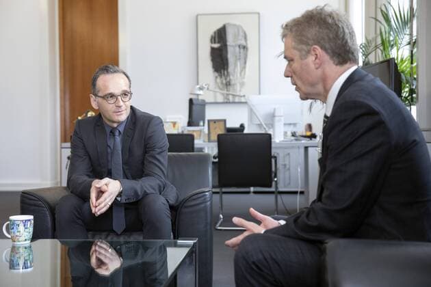News Themen der Woche KW11 News Bilder des Tages Bundesaussenminister Heiko Maas, SPD, (l) trifft Daniel Kriener, Deutscher Botschafter in Caracas, Venezuela, (r) zum Gespraech im Auswaertigen Amt. Berlin, 13.03.2019. Berlin Germany *** Federal Foreign Minister Heiko Maas SPD l meets Daniel Kriener German Ambassador in Caracas Venezuela r for talks in Foreign Office Berlin 13 03 2019 Berlin Germany Copyright: xJaninexSchmitz photothek.netx