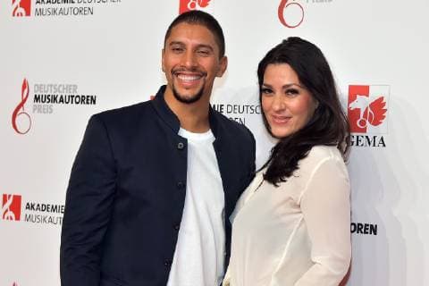 11. Deutscher Musikautorenpreis 2019 Andreas Bourani, Jasmin Shakeri Ankunft, roter Teppich zum 11. Deutschen Musikautorenpreis im Hotel Ritz Carlton in Berlin am 14.03.2019