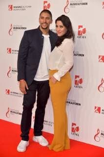 11. Deutscher Musikautorenpreis 2019 Andreas Bourani, Jasmin Shakeri Ankunft, roter Teppich zum 11. Deutschen Musikautorenpreis im Hotel Ritz Carlton in Berlin am 14.03.2019
