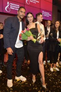11. Deutscher Musikautorenpreis 2019 Andreas Bourani, Lary, auch Lary Lou und Lary Poppins Ankunft, roter Teppich zum 11. Deutschen Musikautorenpreis im Hotel Ritz Carlton in Berlin am 14.03.2019
