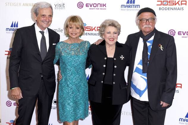 Entertainment Bilder des Tages Uschi Glas mit Ehemann Dieter Hermann, Marie-Luise Marjan und Hans W. Geißendörfer bei der Verleihung vom 14. Steiger Award 2019 im Casino Zollverein. Essen, 16.03.2019