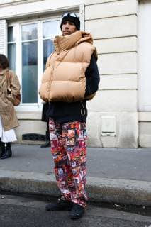 A chic showgoer attending the A.P.C. show during Paris Fashion Week - March 4, 2019 - PFW: Fall 2019 Street Style Day 8, Paris France  Copyright: xValentinaxRanierix VRPFW20190304ZDC89
