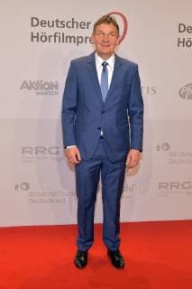 17. Deutscher Hoerfilmpreis Andreas Bethke, Geschaeftsführer des DBSV Ankunft, roter Teppich zum 17. Deutscher Hoerfilmpreis in der Hauptstadtrepraesentanz der Deutschen Telekom in Berlin am 19.03.2019