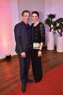 Jan Sosniok und seine Ehefrau Nadine bei der Verleihung vom 17. Deutschen Hoerfilmpreis am 19.03.2019 in Berlin Deutscher Hoerfilmpreis 2019 in Berlin