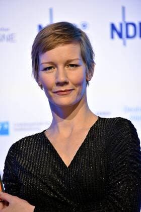 Die Schauspielerin Sandra Hüller, Preisträger der Kategorie Hörbuch des Jahres 2018 posiert am 19.03.2019 in Köln bei einem Fototermin zur Preisverleihung Deutscher Hörbuch Preis 2019.