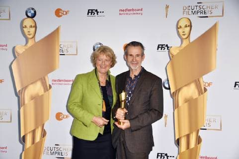 Monika Grütters und Ulrich Matthes beim Fototermin bei der Pressekonferenz anlässlich der Nominierungsbekanntgabe zum Deutschen Filmpreis 2019 in der Deutschen Kinemathek. Berlin, 20.03.2019