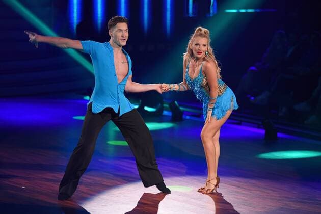 Entertainment Themen der Woche KW12 Entertainment Bilder des Tages RTL-Show Let`s Dance Evelyn Burdecki, Evgeny Vinokurov während der 2. Lets Dance RTL Liveshow in den MMC Studios in Köln am 22.03.2019 *** Evelyn Burdecki Evgeny Vinokurov during the 2 Lets Dance RTL live show at the MMC Studios in Cologne on 22 03 2019