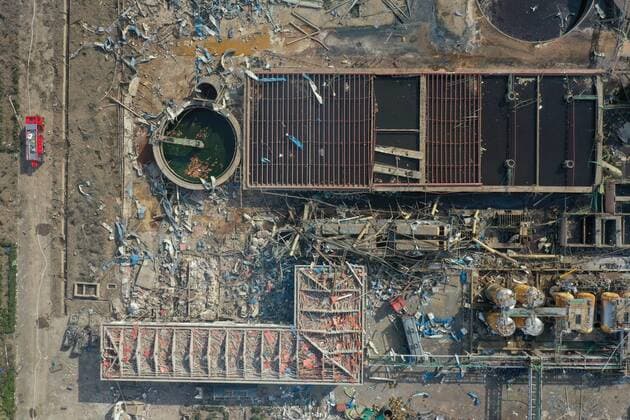 News Themen der Woche KW12 News Bilder des Tages (190323) -- XIANGSHUI, March 23, 2019 (Xinhua) -- Aerial photo taken on March 22, 2019 shows the site of an explosion at a chemical industrial park in Xiangshui County of Yancheng, east China s Jiangsu Province. The death toll from an explosion in a chemical plant in east China s Jiangsu Province has risen to 64 as of 7 a.m. Saturday, authorities said. (Xinhua Li Bo) (SPOT NEWS)CHINA-JIANGSU-XIANGSHUI-EXPLOSION-RESCUE (CN) 