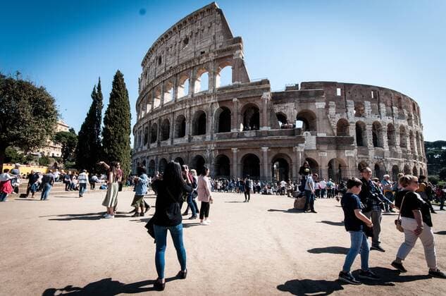 Rome: Tickets to the Coliseum increase by 33% Tourists visit the Colosseum area in Rome. A new ticket system was introduced in the archaeological site of the Colosseum and from November 1st visitors will have to pay 16 euros (an increase of 4 euros) for the basic ticket that gives access to the Colosseum, the Roman Forum and the Palatine Hill. Rome italy Italy  AmdreaxRonchini