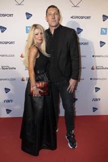 Preisverleihung Deutscher Sportjournalistenpreis 2019 - Roter Teppich Gala-Event im Grand Elysee Hamburg - Stefan Kretzschmar mit Freundin Claudia;Preisverleihung Deutscher Sportjournalistenpreis 2019 - Roter Teppich Gala-Event im Grand Elysee Hamburg -, Hamburg Hamburg Deutschland Hotel Grand Elysee