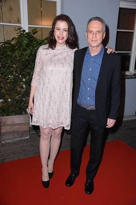 Dror Zahavi mit Begleitung beim Jupiter Award 2019 im Restaurant The Grand in Berlin am 27.03.2019