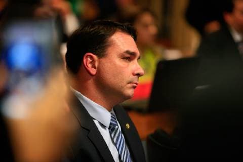BRASÍLIA, DF - 27.03.2019: SENADOR FLAVIO BOLSONARO - Senator Flávio Bolsonaro during a hearing of the Committee on Economic Affairs CAE in the federal senate that took place on Wednesday, 27. x1704476x  MykexSena