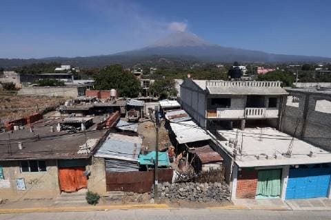 March 28, 2019 - EUM20190328NAC04.JPG .ATLIXCO, Pue. VolcanoVolcan-Popocatepetl.- 28 de marzo de 2019. Aspectos del poblado San Pedro Benito Juarez, en el municipio de Atlixco, Pueblo, luego del cambio del semaforo de alerta volcanica de amarillo fase 2 a fase 3, debido al incremento en la actividad del volcan Popocatepetl. Foto: Agencia EL UNIVERSALEELG  - ZUMAu78_ 20190328_zaf_u78_035 Copyright: xElxUniversalx