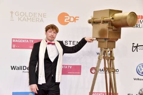 Jacob Matschenz bei der 54. Verleihung der Goldenen Kamera 2019 im Flughafen Tempelhof. Berlin, 30.03.2019