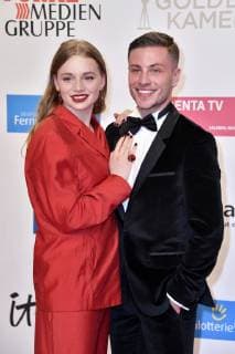 Luna Wedler und Jannik Schümann bei der 54. Verleihung der Goldenen Kamera 2019 im Flughafen Tempelhof. Berlin, 30.03.2019