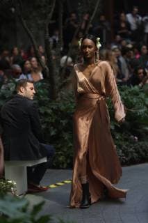 A model presents creations of Mexican designer Cynthia Buttenklepper during the Mexico City Mercedes Benz Fashion Week, in Mexico City, Mexico, 01 April 2019. Mercedes Benz Fashion Week in Mexico City !ACHTUNG: NUR REDAKTIONELLE NUTZUNG!  Copyright: xSashenkaxGutierrezx AME4389 20190401-636897474314486427