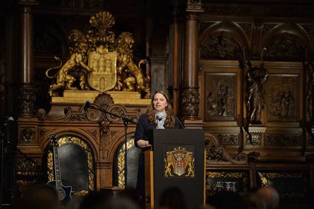 Hamburg, der 04.04.2019 Die Elbkinder, einer der größten Kitaträger Hamburgs feiern mit einem Senatsempfang ihr 100 jähriges Bestehen. Bildinfo: Sozialsenatorin Melanie Leonhard hielt die Laudatio für den Senat.