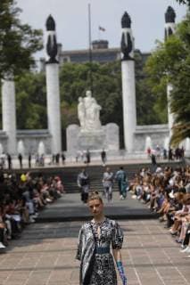 Models present creations by Mexican brand Pineda Covalin during the Mexico s Fashion Week, in Mexico City, Mexico, 05 April 2019. EFE Sashenka Gutierrez Mexico Fashion Week !ACHTUNG: NUR REDAKTIONELLE NUTZUNG!  Copyright: xSashenkaxGutierrezx AME6827 20190405-636900986280487591