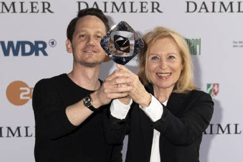 Verleihung 55. Grimme-Preis 2019 am Grimme-Institut in Marl - 55th Grimme Award 2019 - Maren Kroymann mit Sebastian Colley;Verleihung 55. Grimme-Preis 2019 am Grimme-Institut in Marl - 55th Grimme Award 2019 -, Marl Nordrhein-Westphalen Deutschland Grimme-Institut
