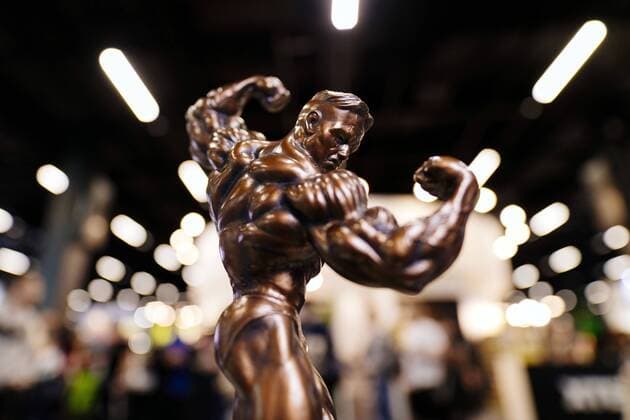 Pokal für Bodybuilder auf der Internationalen Leitmesse für Fitness, Wellness und Gesundheit, sowie Bodybuilding, Kraftsport und Kampfsport FIBO 2019 auf der Koelnmesse. Köln, 05.04.2019