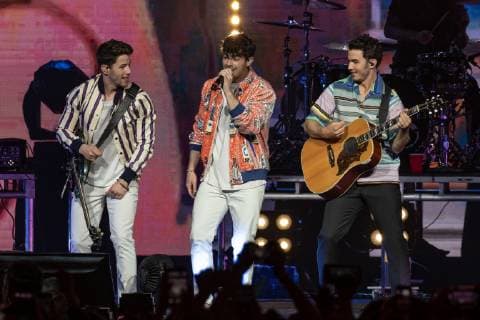 April 6, 2019 - Minneapolis, Minnesota, U.S - NICK JONAS, JOE JONAS and KEVIN JONAS of the Jonas Brothers during the NCAA March Madness Music Series at The Armory in Minneapolis, Minnesota Minneapolis U.S. - ZUMAs135 20190406_zap_s135_043 Copyright: xDanielxDeSloverx