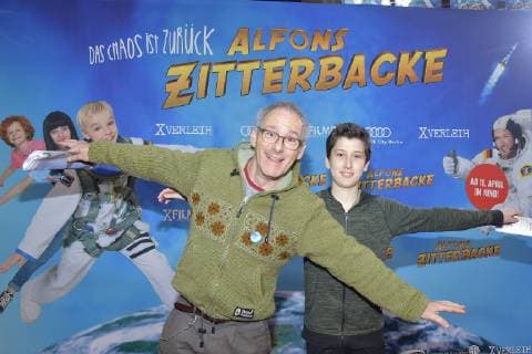 Premiere Alfons Zickerbacke Dany Levy mit Sohn Joshua roter Teppich zur Premiere Alfons Zickerbacke in Berlin am 07.02.2019 *** Premiere Alfons Zickerbacke Dany Levy with son Joshua red carpet for the premiere Alfons Zickerbacke in Berlin on 07 02 2019 APP
