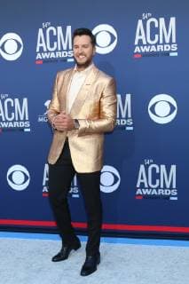 April 7, 2019 - Las Vegas, NV, USA - LAS VEGAS - APR 7: Luke Bryan at the 54th Academy of Country Music Awards at the MGM Grand Garden Arena on April 7, 2019 in Las Vegas, NV Las Vegas USA - ZUMAb170 20190407_zap_b170_117 Copyright: xKayxBlakex
