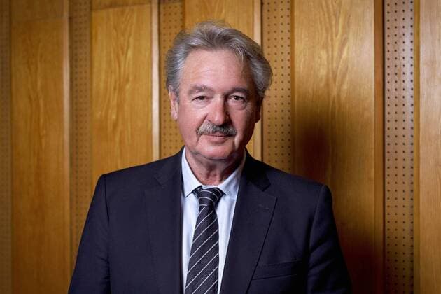 Jean Asselborn bei der Verleihung des Lew Kopelew Preis für Frieden und Menschenrechte 2019, der dieses Jahr an den Kapitän Claus-Peter Reisch und die Dresdner Seenotrettungsinitiative Mission Life e.V. verliehen wurde, in der Zentrale der Kreissparkasse Köln am Neumarkt. Köln, 07.04.2019