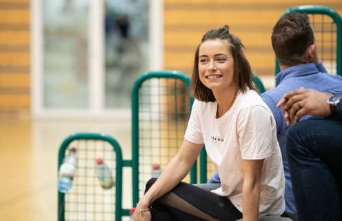 09.04.2019, xfux, Basketball BBL, Frankfurt Skyliners Training und Pressekonferenz Bachelor Andrej Mangold, azspor, wispor, emspor, emonline, v.l. Jennifer Lange (Freundin von Andrej Mangold) Frankfurt