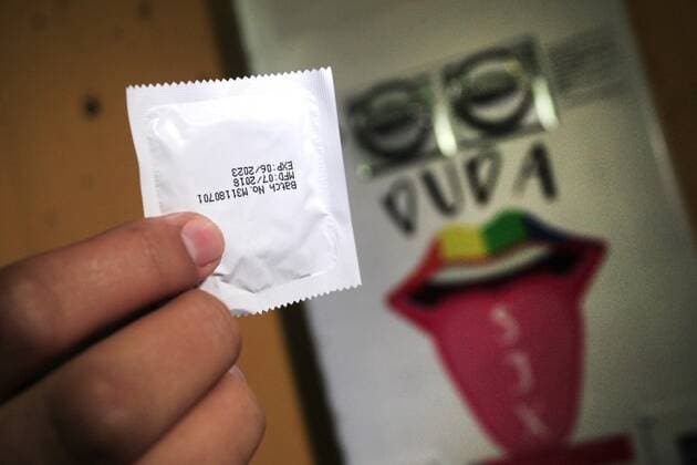 Valparaiso 09 April 2019 Implementation of condom dispenser in the Instituto Superior de Comercio de Valparaiso with the aim of preventing the transmission of Sexually Transmitted Infections STIs and teenage pregnancy Sebastian Cisterns Aton Chile Valparaiso Chile Aton 301821  Copyright: SEBASTIANxCISTERNAS ATONxCHILE.