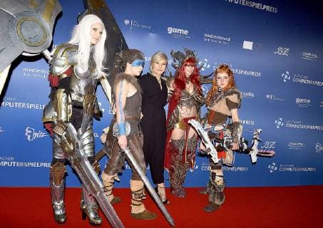 09.04.2019, xlakx, Entertainment eSports, Verleihung des deutschen - Computerspielpreis 2019 emspor, v.l.Ina Müller,Moderatorin bei der Verleihung des Deutschen Computerspielpreises 2019 im Admiralspalast Berlin. Berlin