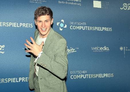 09.04.2019, xlakx, Entertainment eSports, Verleihung des deutschen - Computerspielpreis 2019 emspor, v.l.Lukas Sauer, Schauspieler und Model bei der Verleihung des Deutschen Computerspielpreises 2019 im Admiralspalast Berlin. Berlin