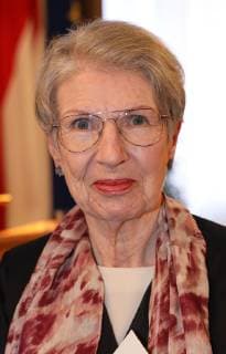 Goldene Ehrenzeichen an Barbara Frischmuth Wien, Rathaus, 09. 04. 2019 Barbara FRISCHMUTH