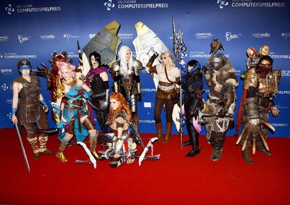 09.04.2019, xlakx, Entertainment eSports, Verleihung des deutschen - Computerspielpreis 2019 emspor, v.l.Action-Figuren Berlin